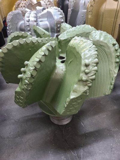 17 1/2 Smith S68BVPX 816 Steel PDC Rock Bit
